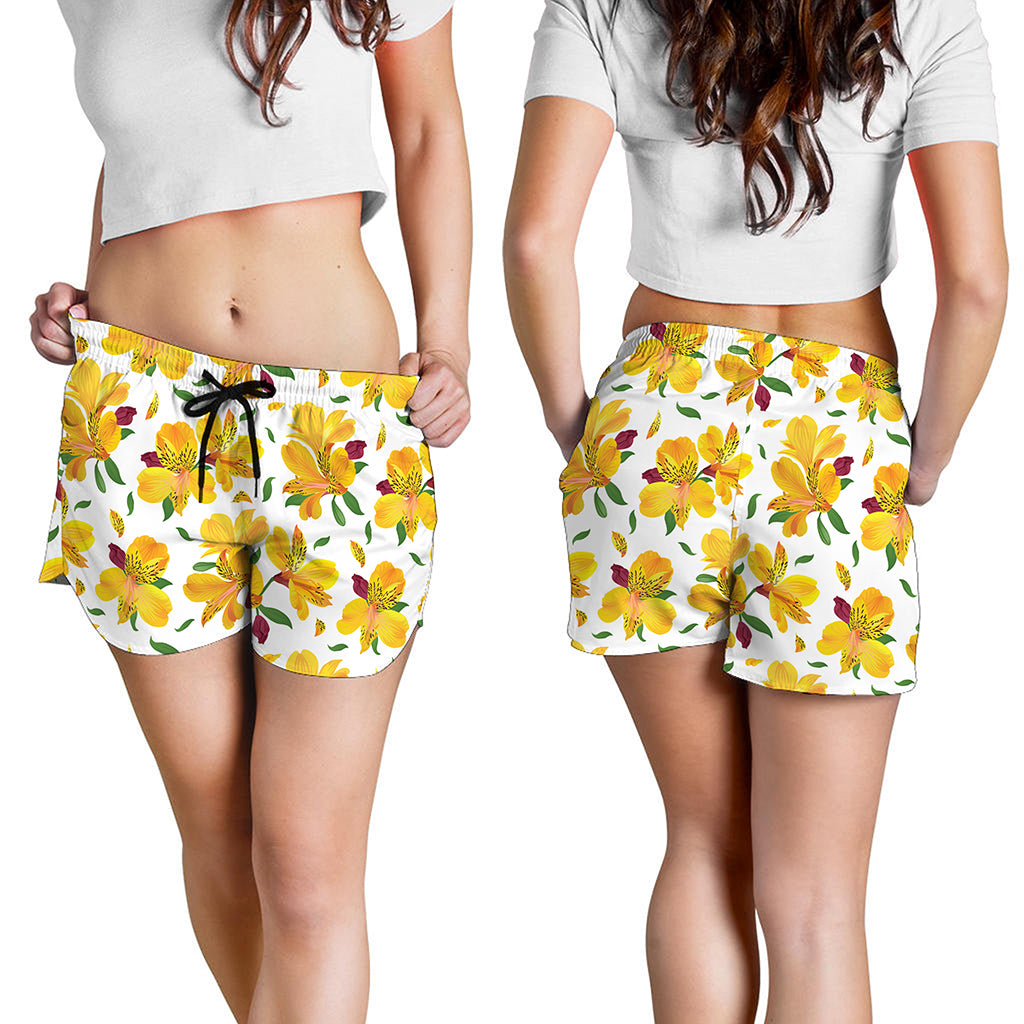 Yellow Alstroemeria Pattern Print Women's Shorts