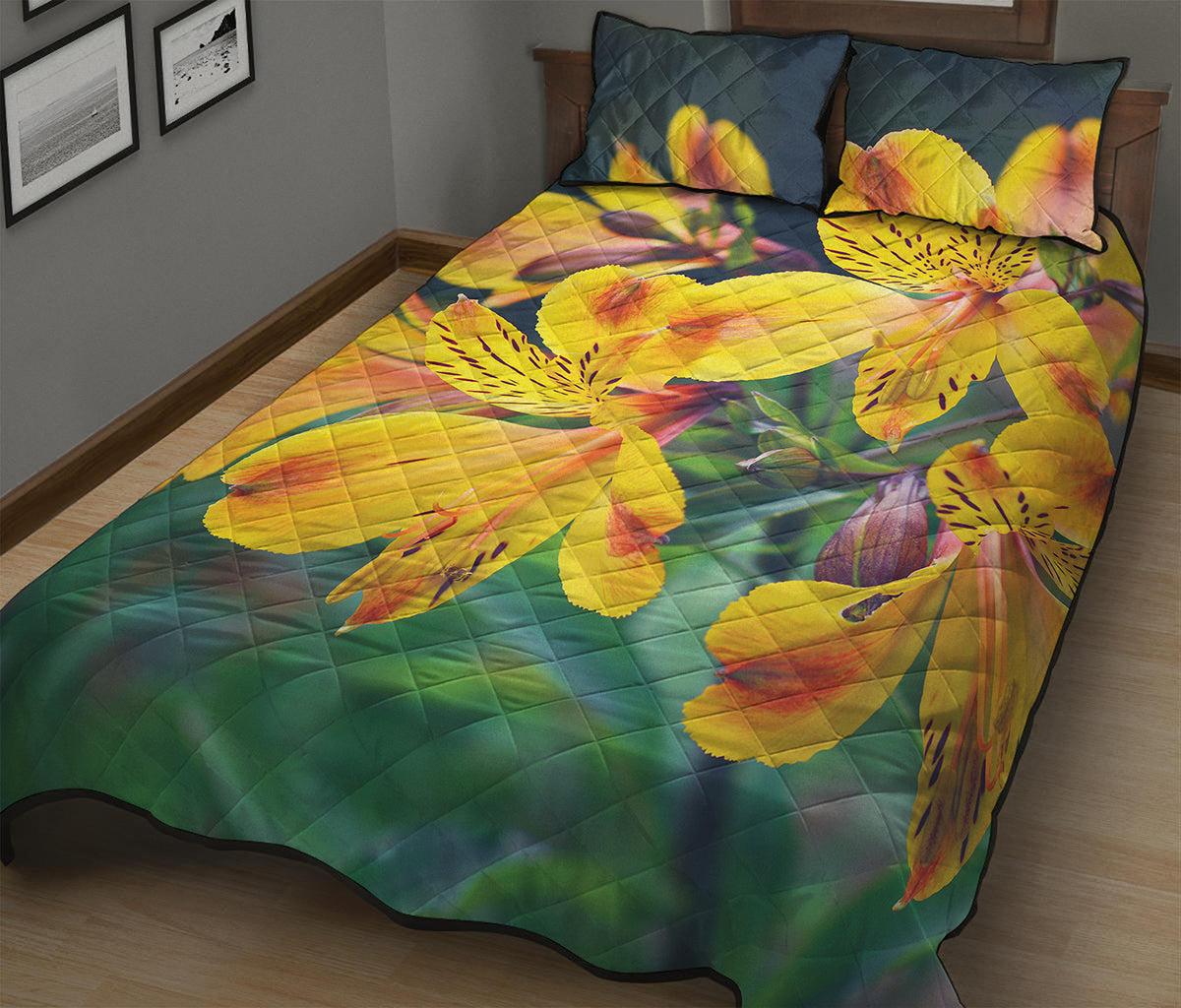 Yellow Alstroemeria Print Quilt Bed Set