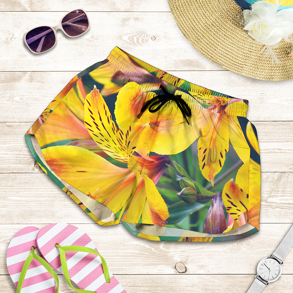 Yellow Alstroemeria Print Women's Shorts