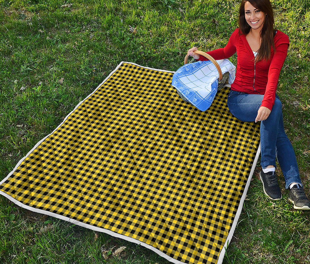 Yellow And Black Check Pattern Print Quilt