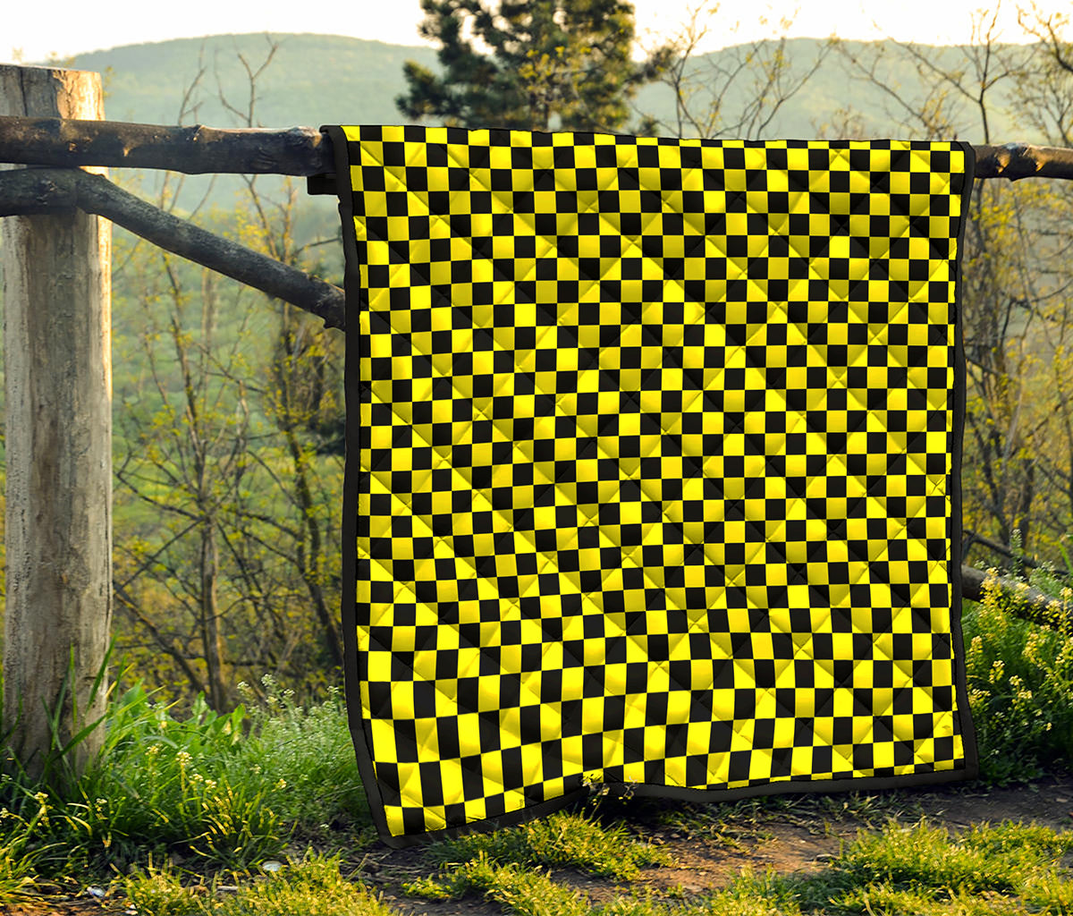 Yellow And Black Checkered Pattern Print Quilt