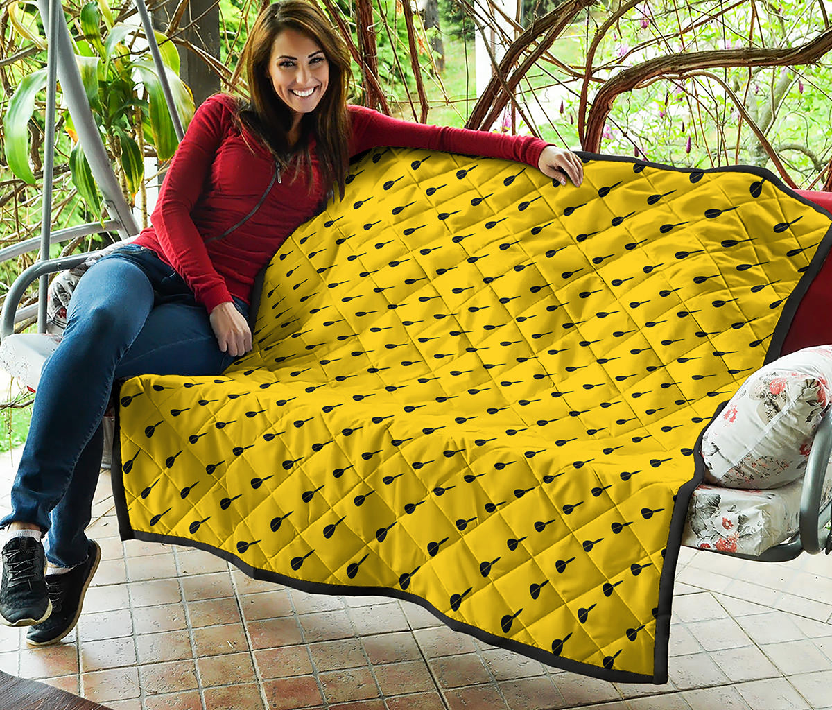 Yellow And Black Dart Pattern Print Quilt