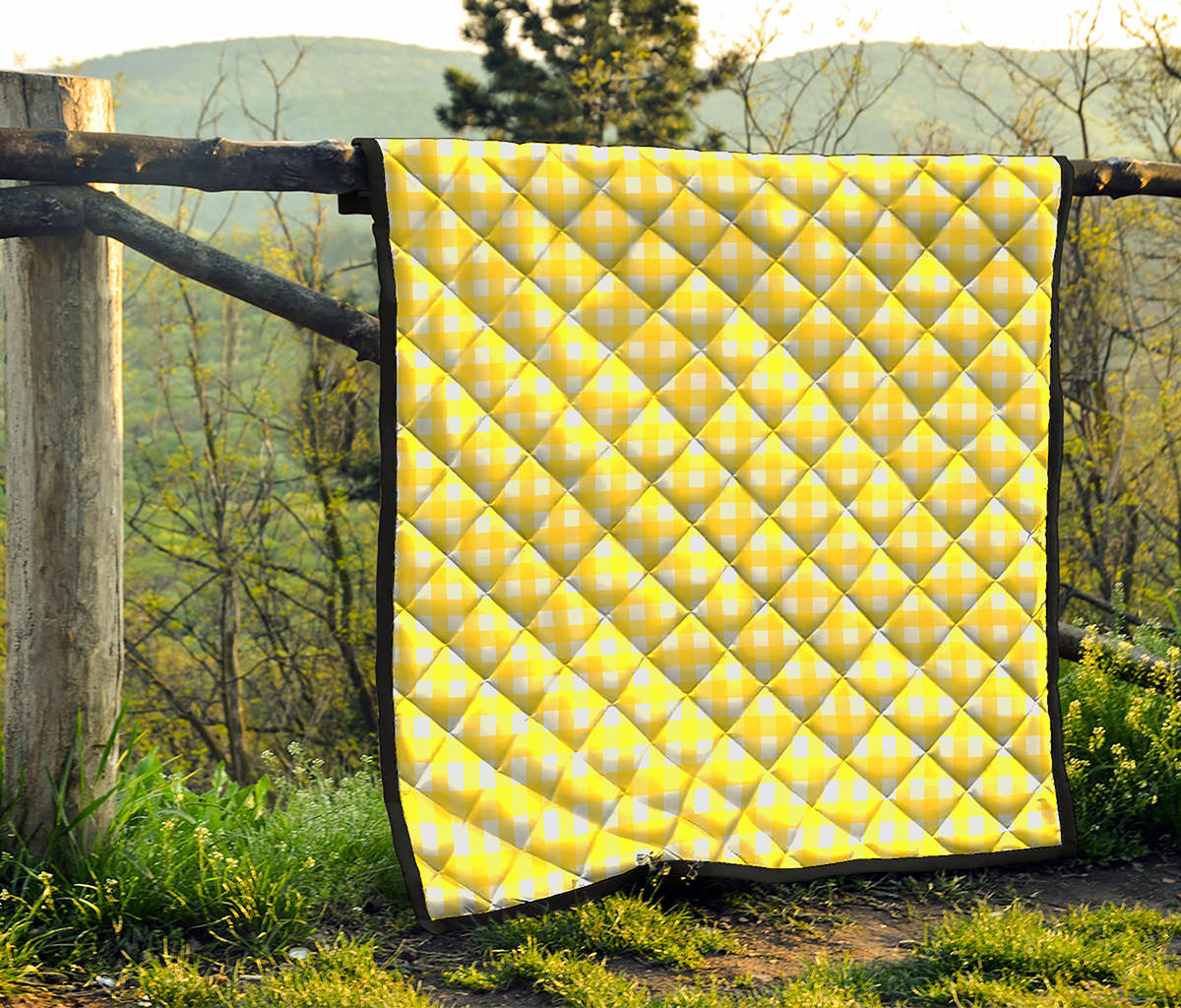 Yellow And White Check Pattern Print Quilt