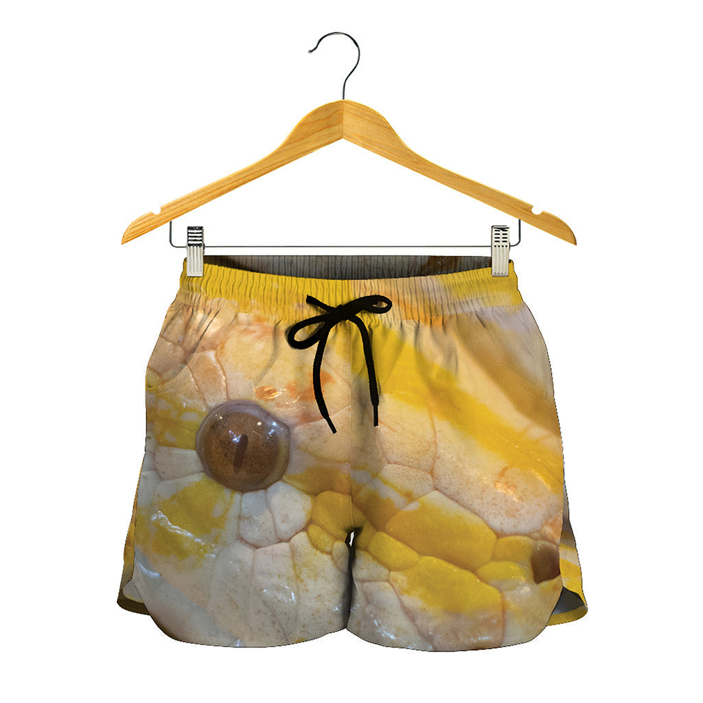 Yellow And White Python Snake Print Women's Shorts