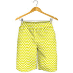 Yellow And White Zigzag Pattern Print Men's Shorts