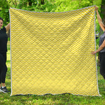 Yellow And White Zigzag Pattern Print Quilt