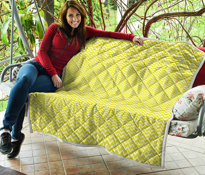 Yellow And White Zigzag Pattern Print Quilt