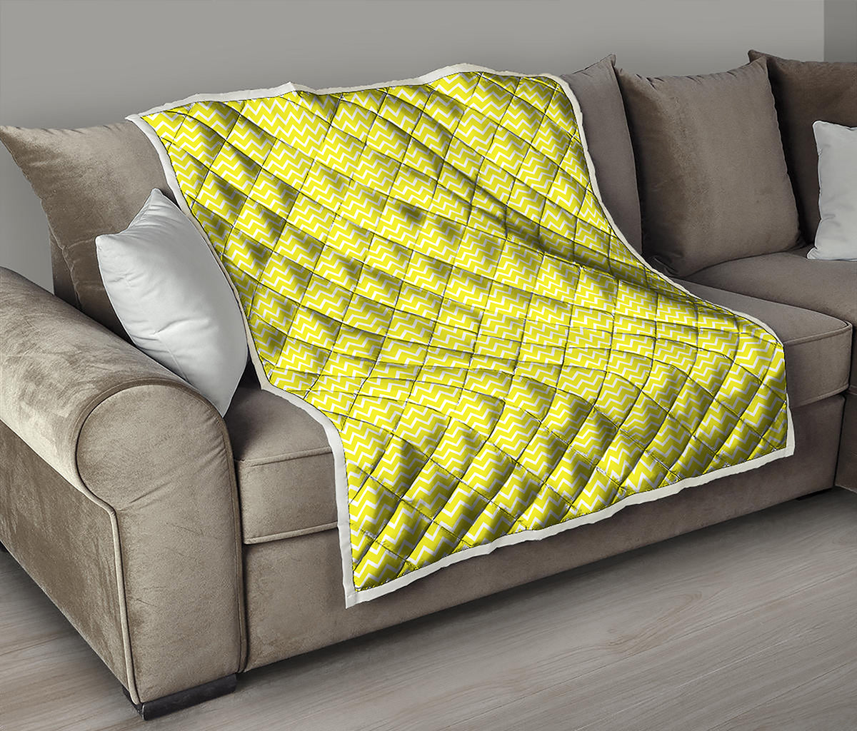 Yellow And White Zigzag Pattern Print Quilt