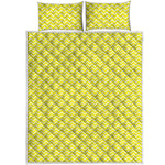 Yellow And White Zigzag Pattern Print Quilt Bed Set