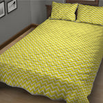 Yellow And White Zigzag Pattern Print Quilt Bed Set