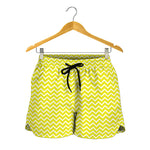Yellow And White Zigzag Pattern Print Women's Shorts