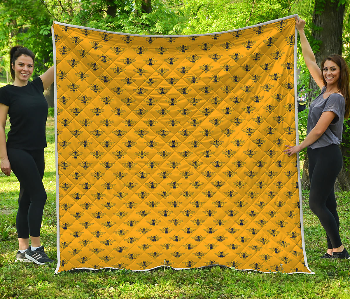 Yellow Bee Pattern Print Quilt