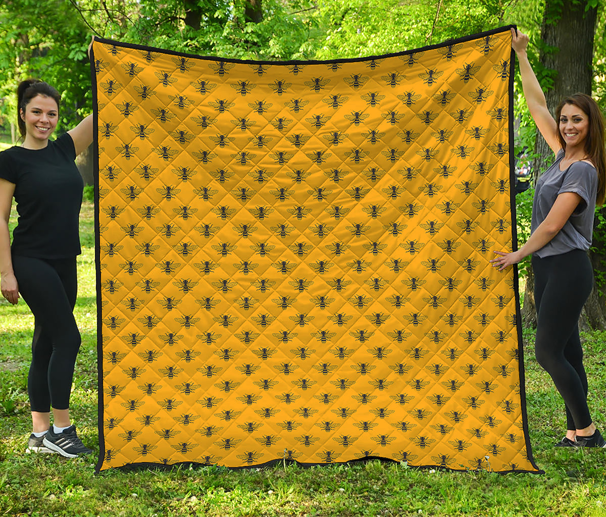 Yellow Bee Pattern Print Quilt