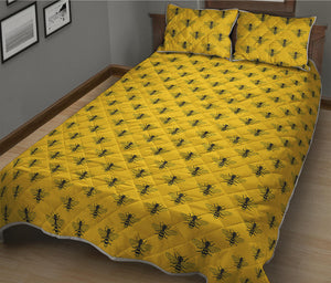 Yellow Bee Pattern Print Quilt Bed Set