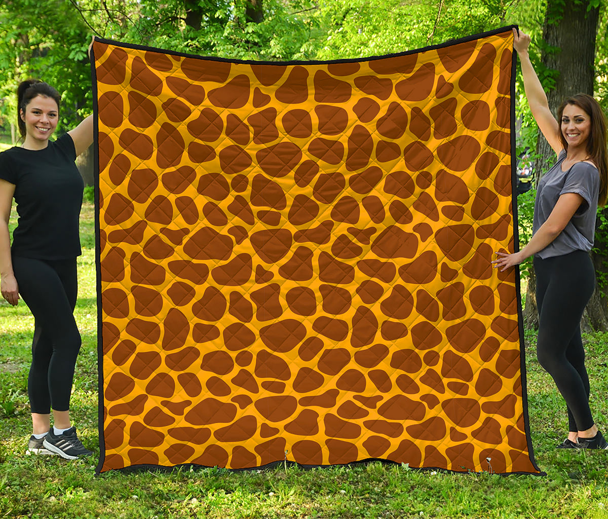 Yellow Brown Giraffe Pattern Print Quilt