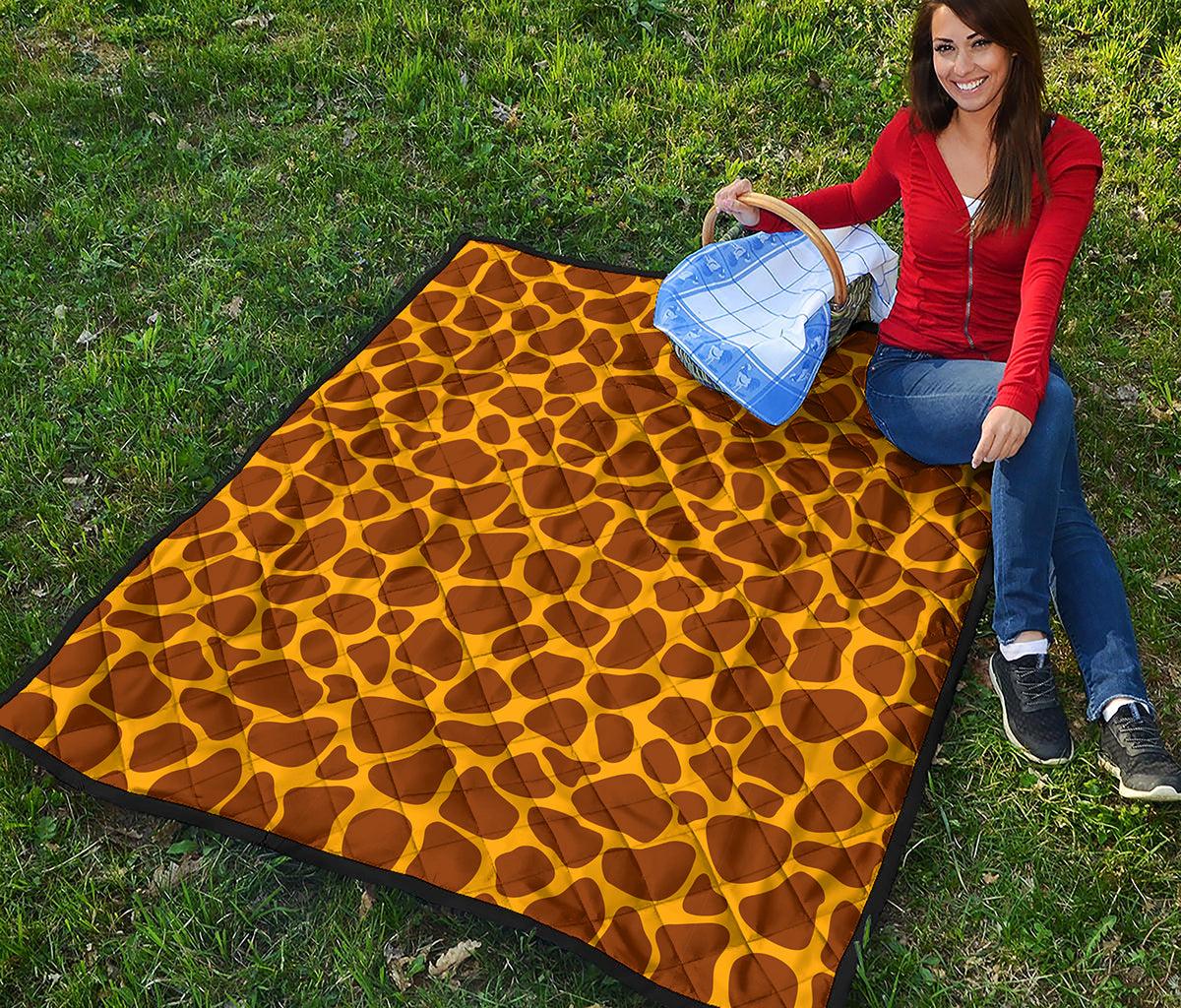 Yellow Brown Giraffe Pattern Print Quilt