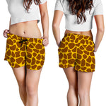 Yellow Brown Giraffe Pattern Print Women's Shorts