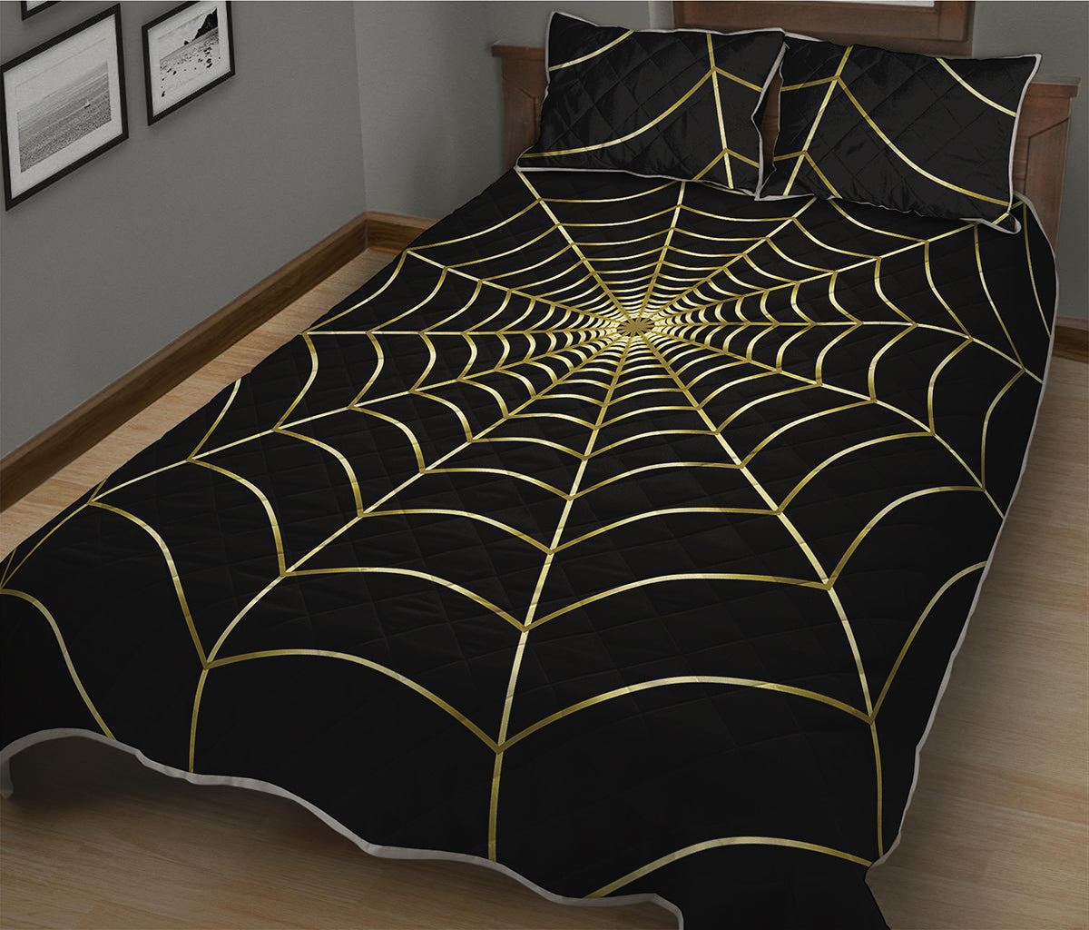 Yellow Cobweb Print Quilt Bed Set