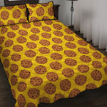 Yellow Cookie Pattern Print Quilt Bed Set