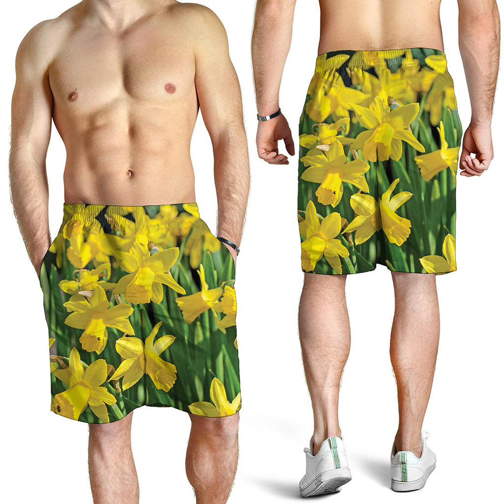 Yellow Daffodil Flower Print Men's Shorts