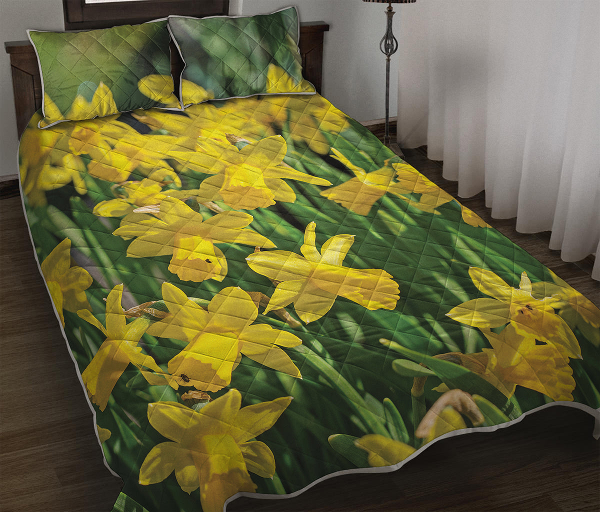 Yellow Daffodil Flower Print Quilt Bed Set