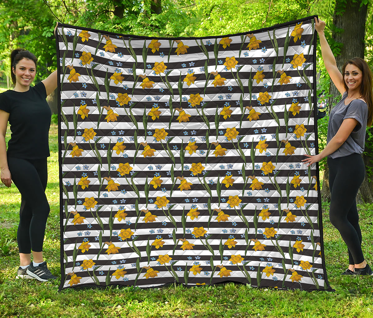 Yellow Daffodil Striped Pattern Print Quilt
