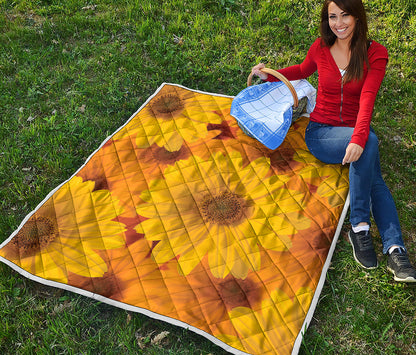 Yellow Daisy Flower Print Quilt