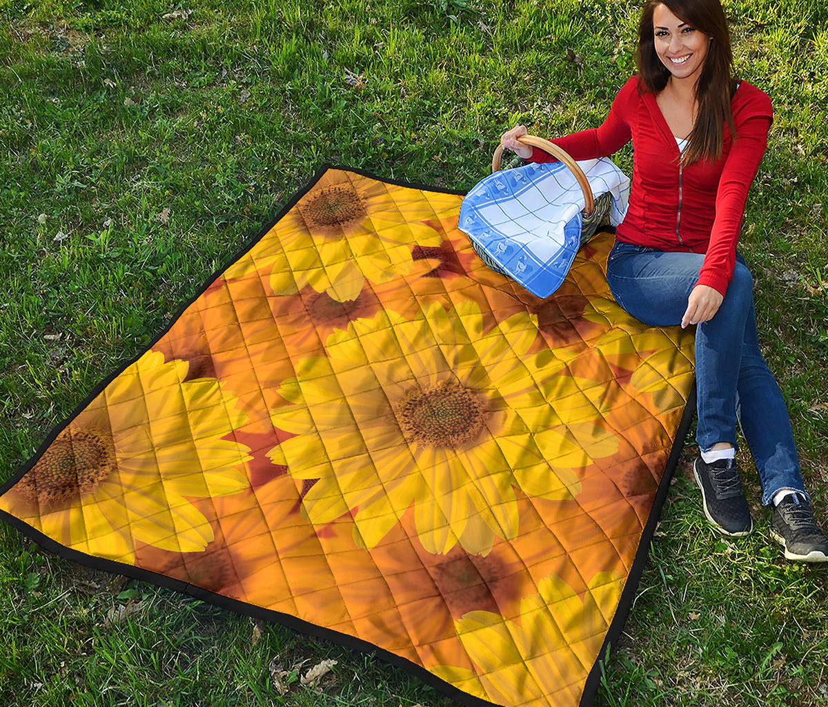 Yellow Daisy Flower Print Quilt