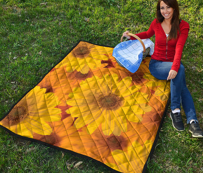 Yellow Daisy Flower Print Quilt