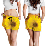 Yellow Daisy Flower Print Women's Shorts