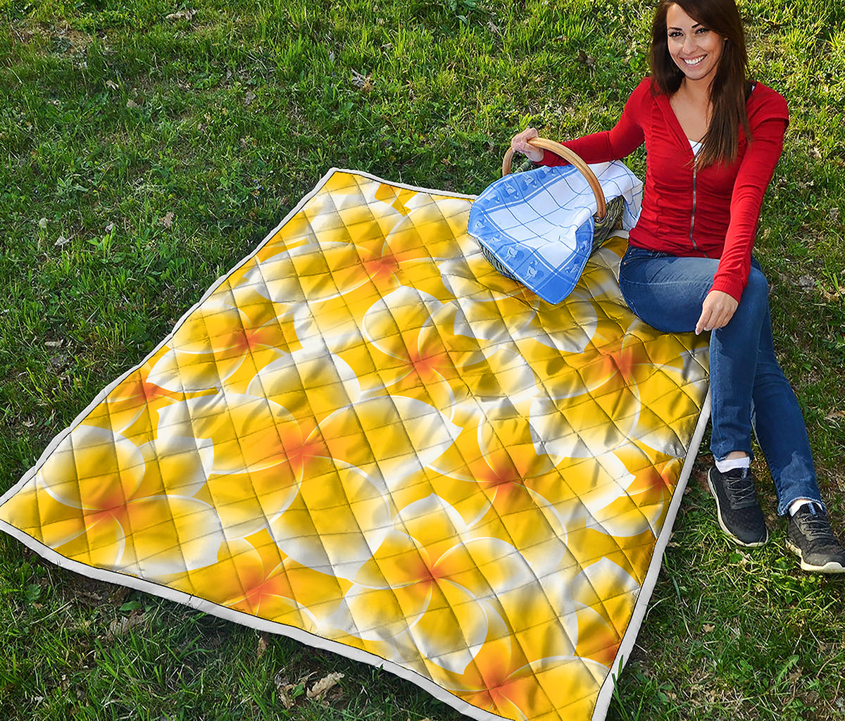 Yellow Frangipani Pattern Print Quilt
