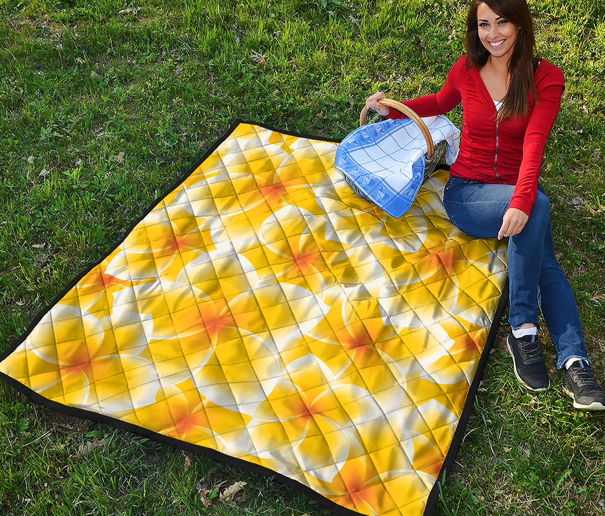 Yellow Frangipani Pattern Print Quilt