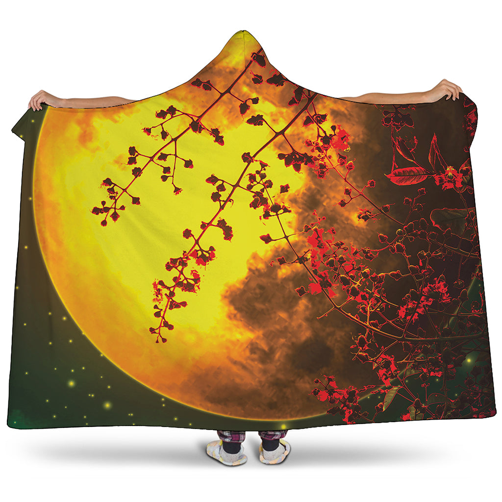 Yellow Full Moon Print Hooded Blanket