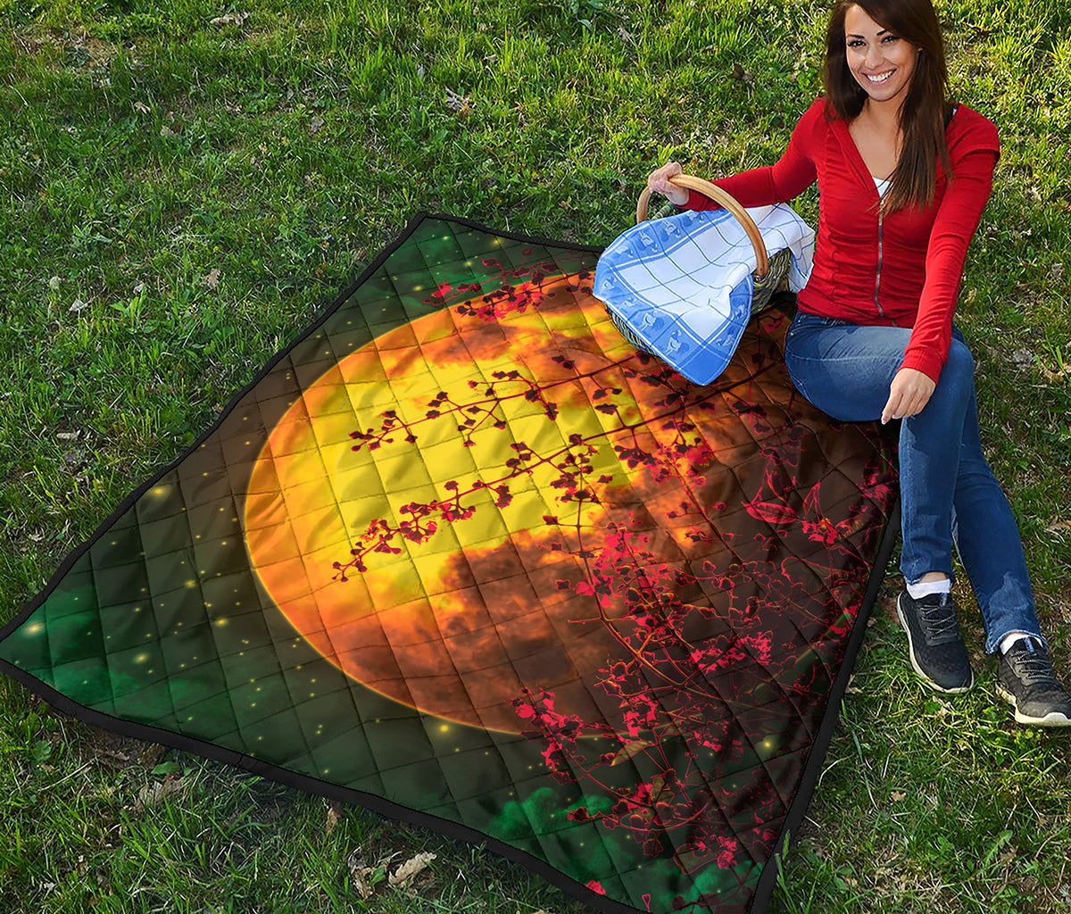 Yellow Full Moon Print Quilt