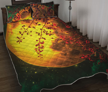 Yellow Full Moon Print Quilt Bed Set