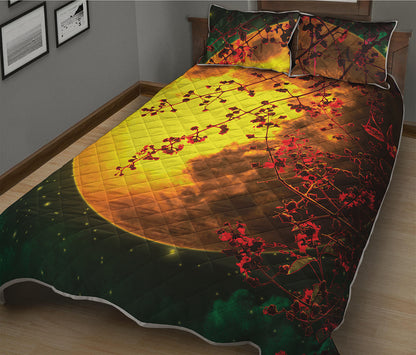 Yellow Full Moon Print Quilt Bed Set