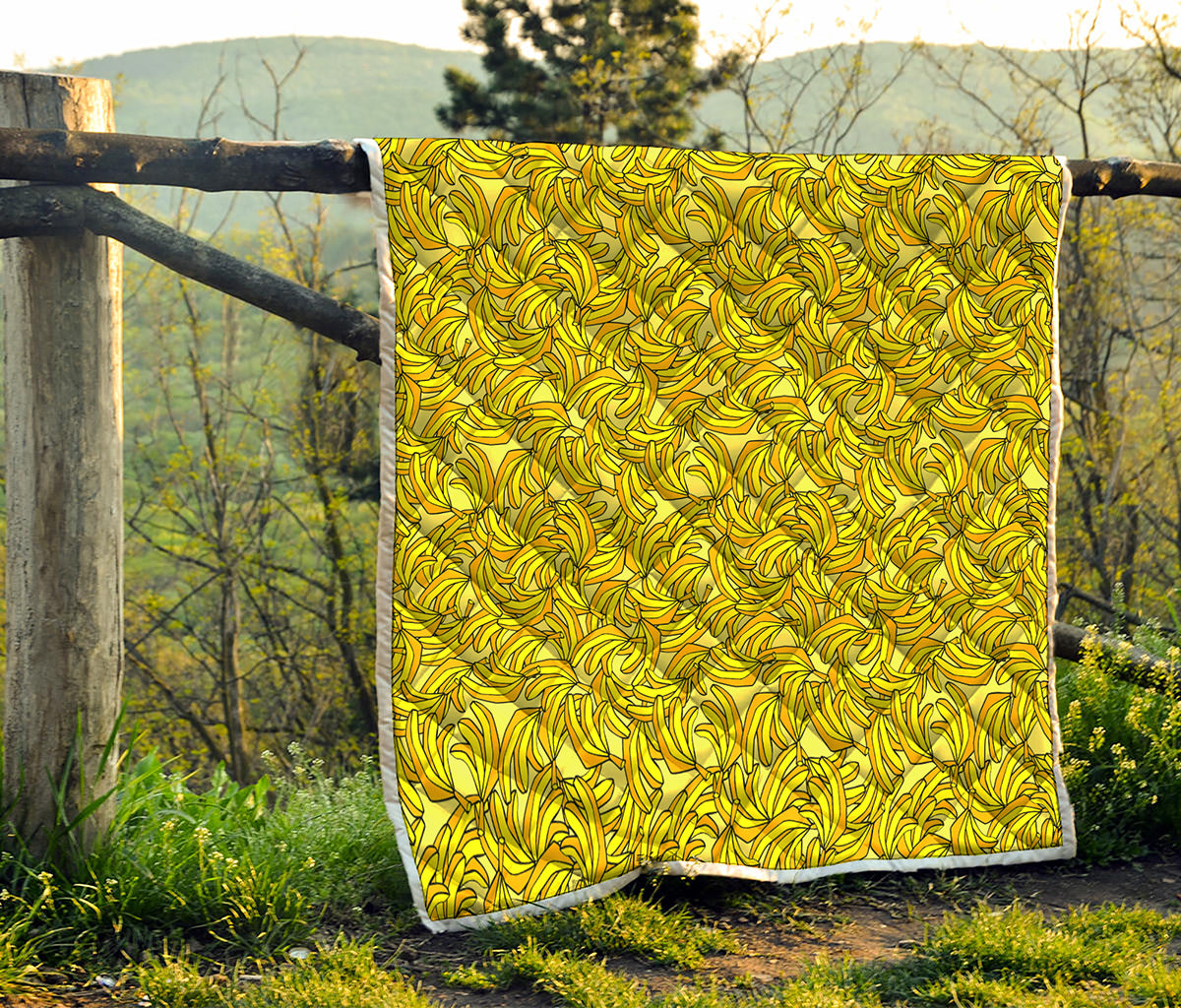 Yellow Geometric Banana Pattern Print Quilt