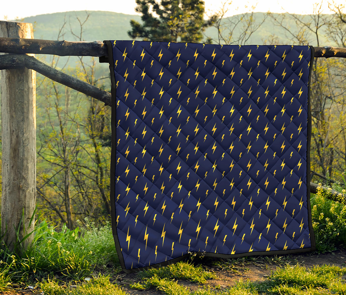 Yellow Lightning Bolts Pattern Print Quilt