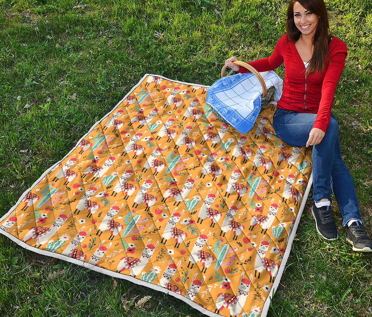 Yellow Llama Pattern Print Quilt