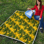 Yellow Palm Tree Pattern Print Quilt