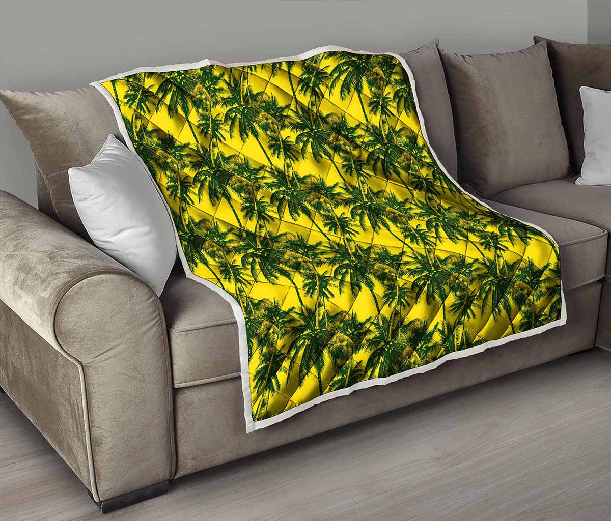 Yellow Palm Tree Pattern Print Quilt