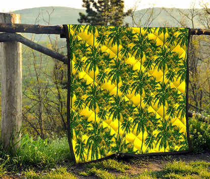 Yellow Palm Tree Pattern Print Quilt