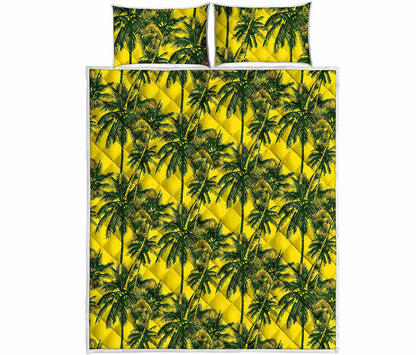 Yellow Palm Tree Pattern Print Quilt Bed Set