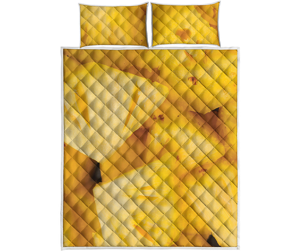 Yellow Pineapple Pieces Print Quilt Bed Set