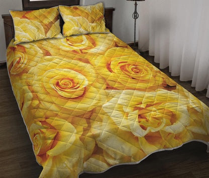 Yellow Rose Print Quilt Bed Set