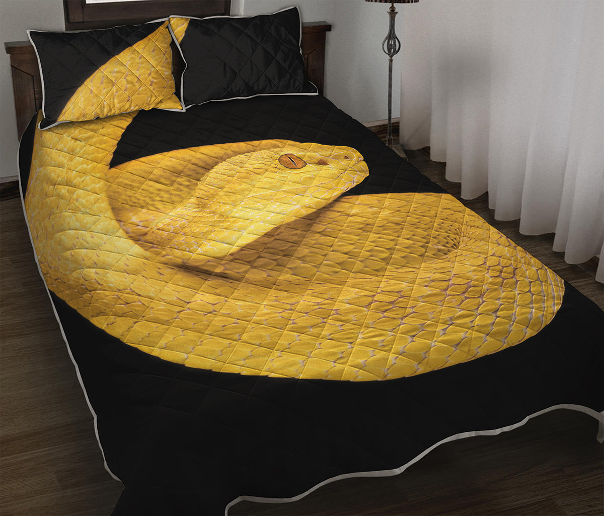 Yellow Snake Print Quilt Bed Set