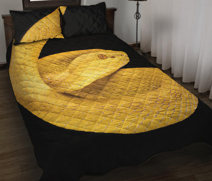 Yellow Snake Print Quilt Bed Set