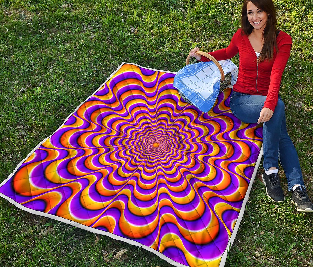 Yellow Splashing Moving Optical Illusion Quilt