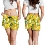 Yellow Spring Tulip Pattern Print Women's Shorts