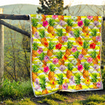 Yellow Striped Pineapple Pattern Print Quilt